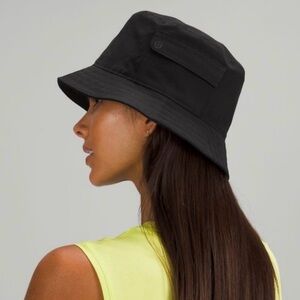 Lululemon On My‎ Level Bucket Hat with Pocket, Black (S / M)